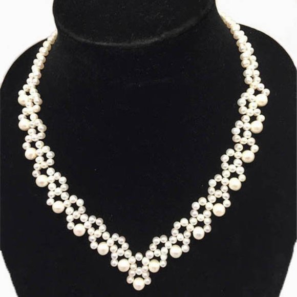 Stylish Pearl Necklace - Picture 2 of 5